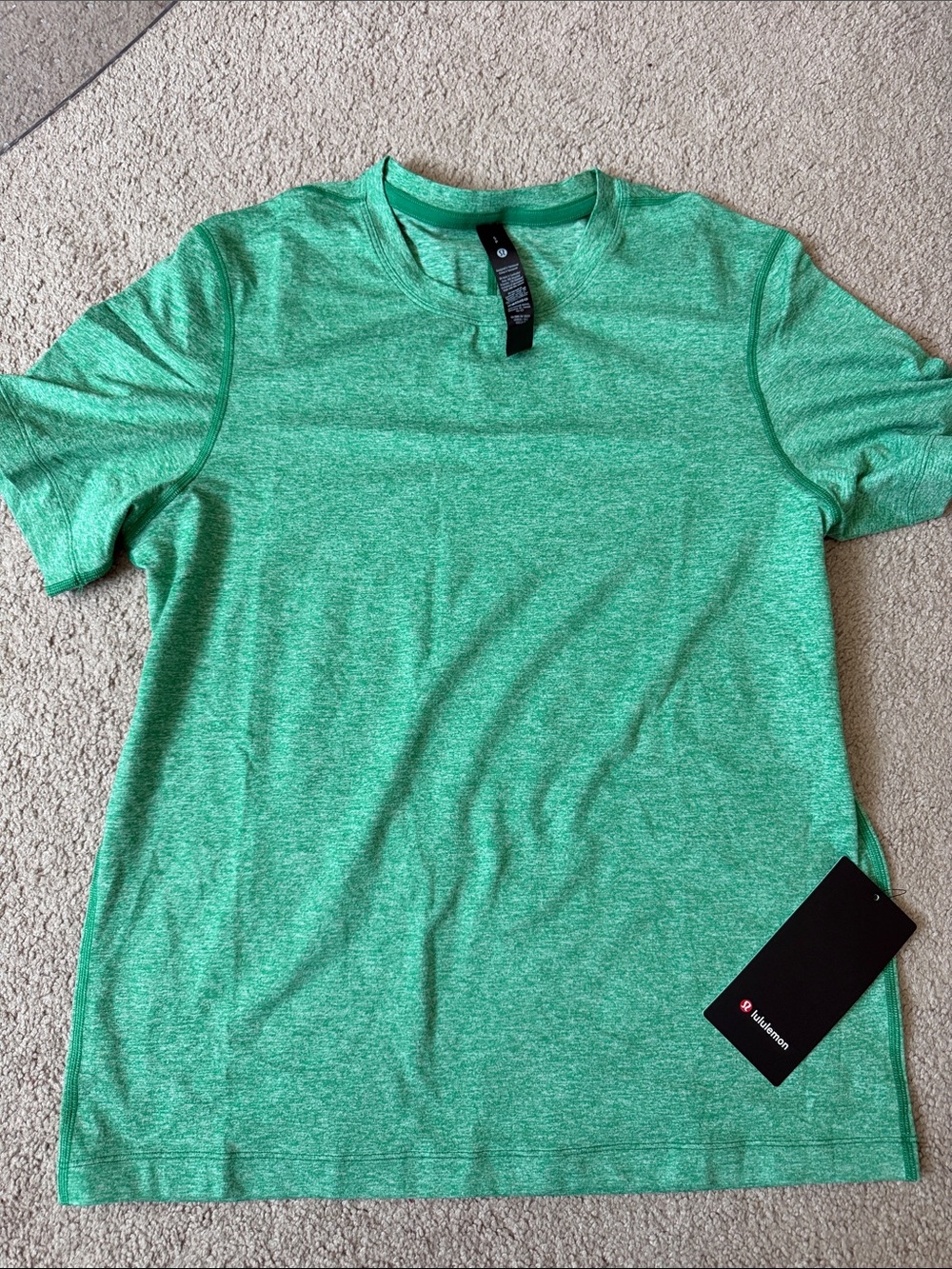 lululemon athletica Men’s Green Heather soft jersey tee